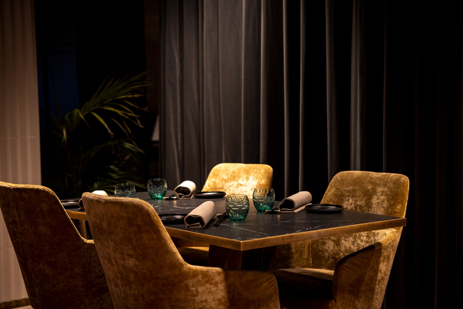 (c) Hotel am Konzerthaus