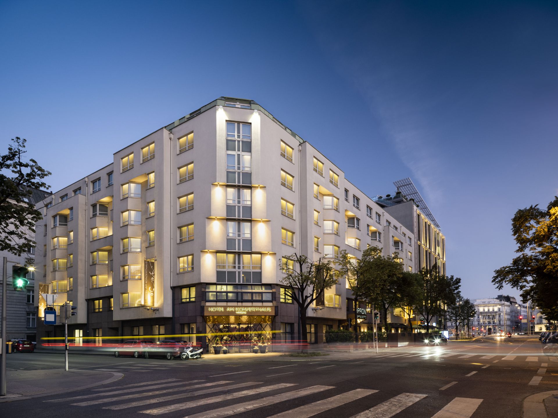 (c) Hotel am Konzerthaus