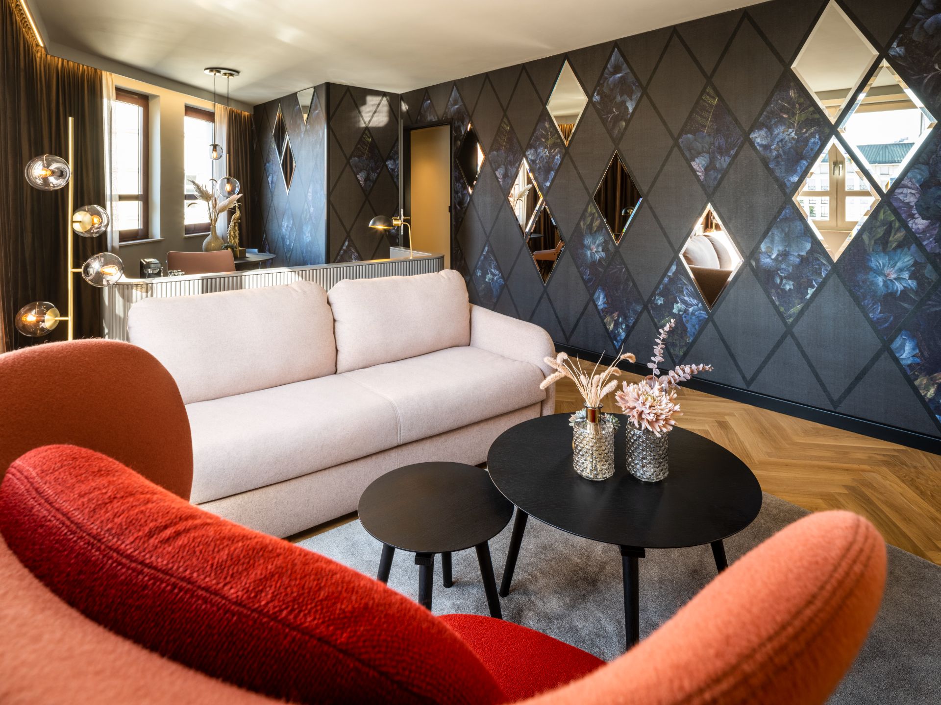 (c) Hotel am Konzerthaus