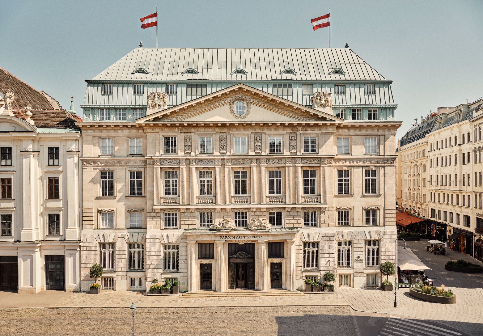 (c) Park Hyatt Vienna