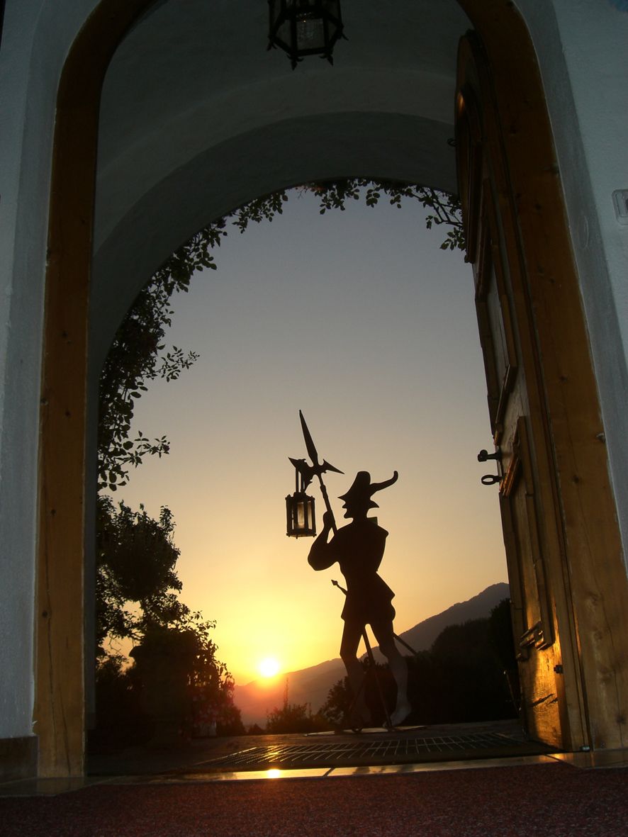 Schlösserstrasse Landsknecht @Castle Road/Schlösserstrasse